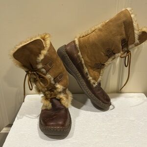Born Leather Shearling fur Lined Lace Up Winter Boots warm & cozy size 4/36